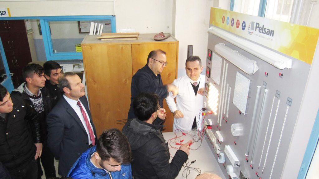 Pelsan Aydınlatma’nın Eğitime Destek Projesi Hız Kesmeden Devam Ediyor