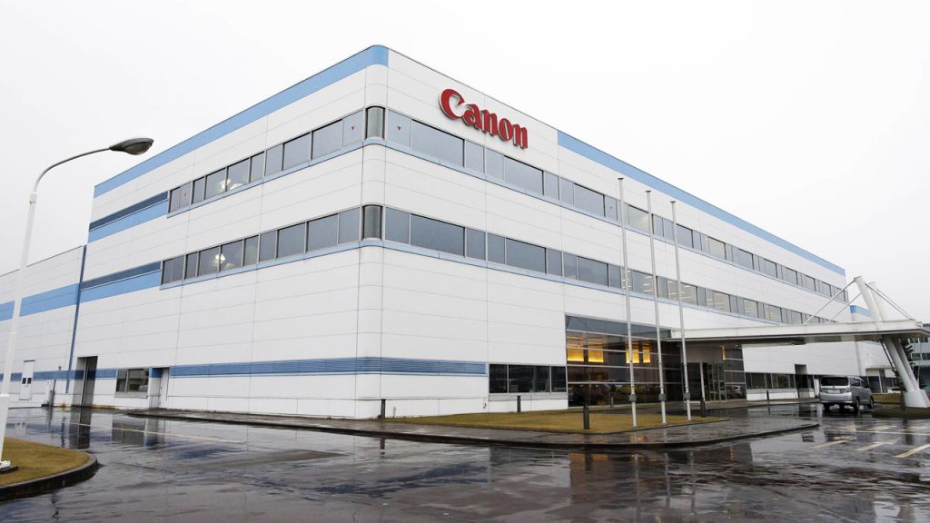 Apple OLED Panel Üretimi İçin Canon Tokki’yi Seçti