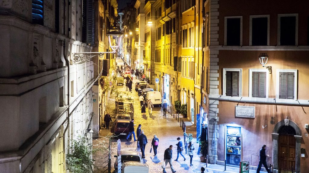 LED Sokak Aydınlatmaları Roma’da Tartışma Yarattı