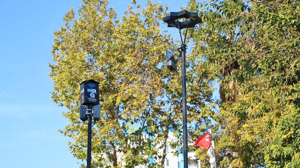 Antalya’da Akıllı Aydınlatma Sistemi Devreye Girdi