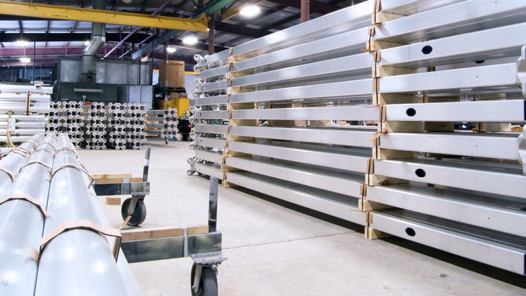 What Is the Difference Between Steel and Aluminum Light Poles?