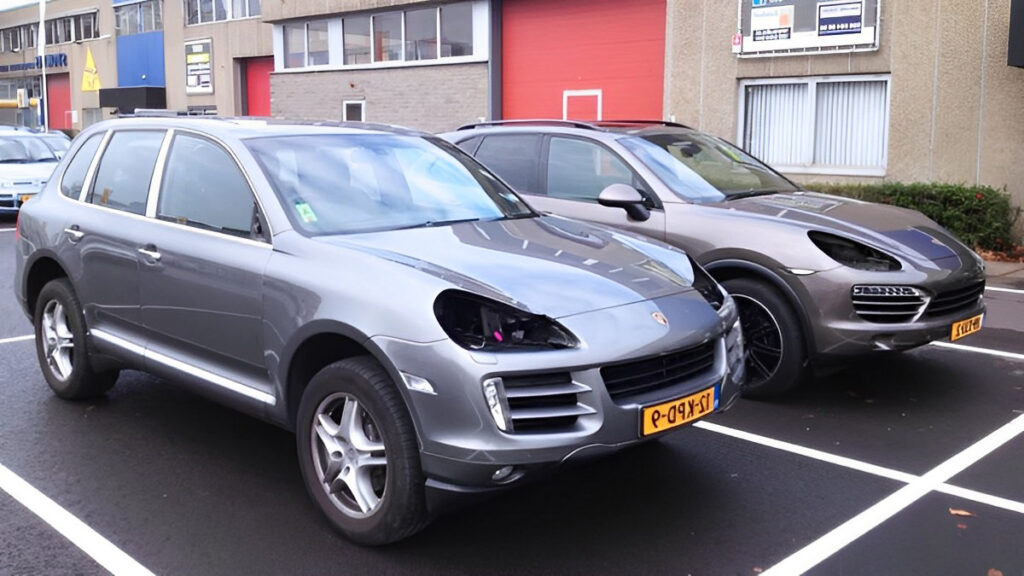 Hırsızlar, Esrar Yetiştirmek için Porsche Farlarını Çalıyor