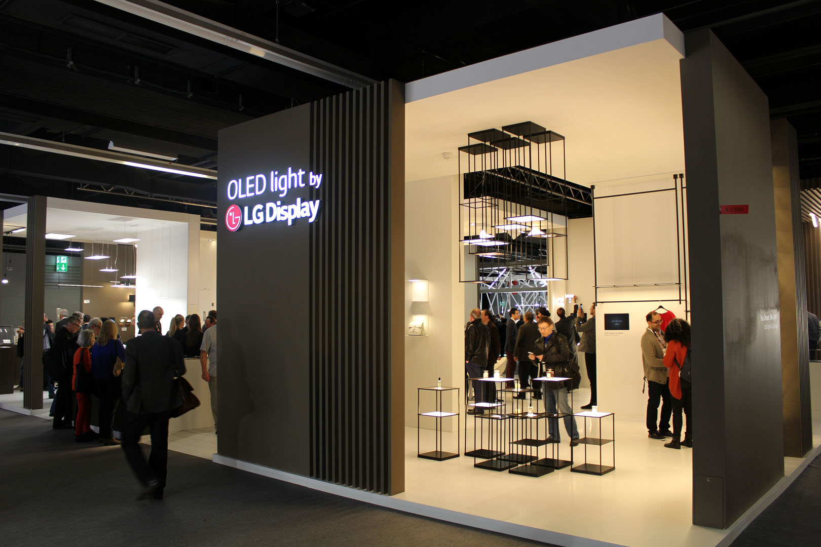 Light-Building-Messe-Frankfurt-2016-LG-Display