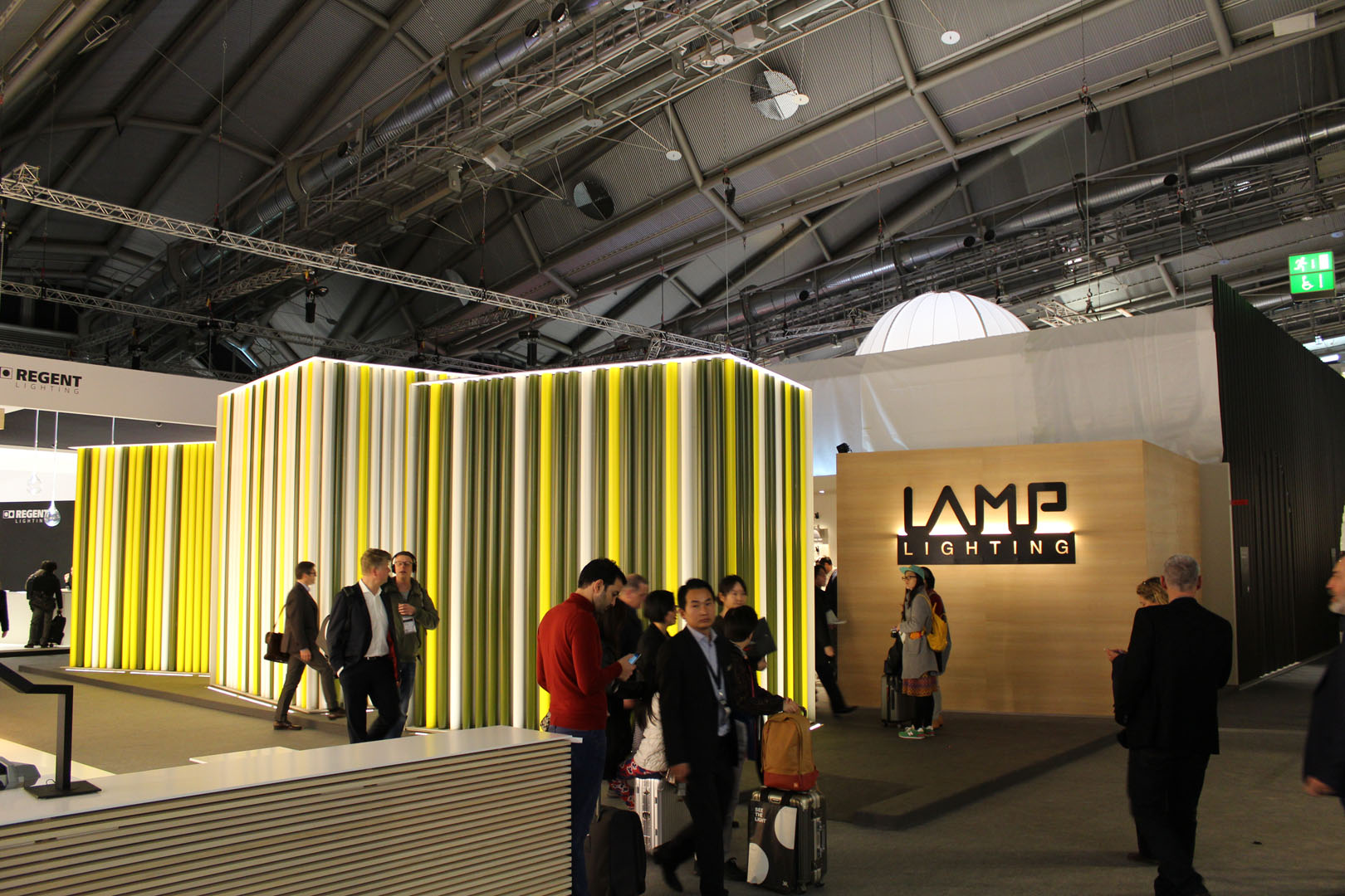 Light-Building-Messe-Frankfurt-2016-Lamp-Lighting