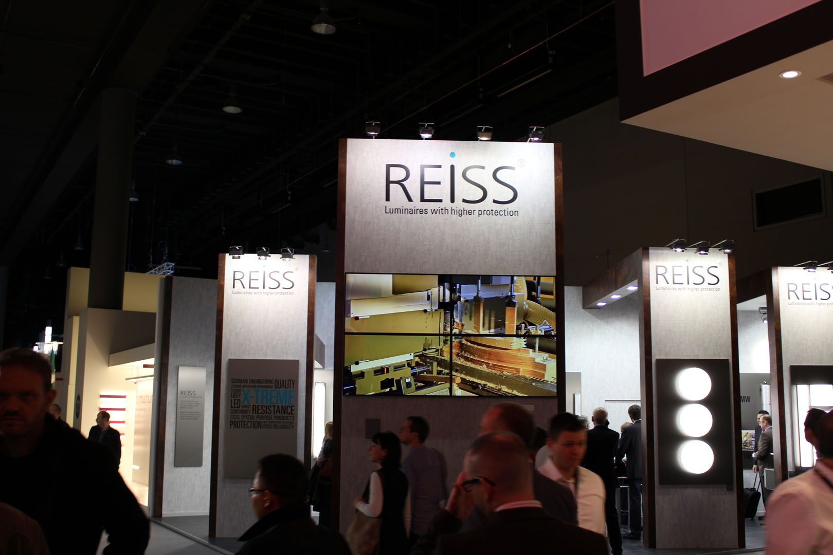 Light-Building-Messe-Frankfurt-2016-Reiss