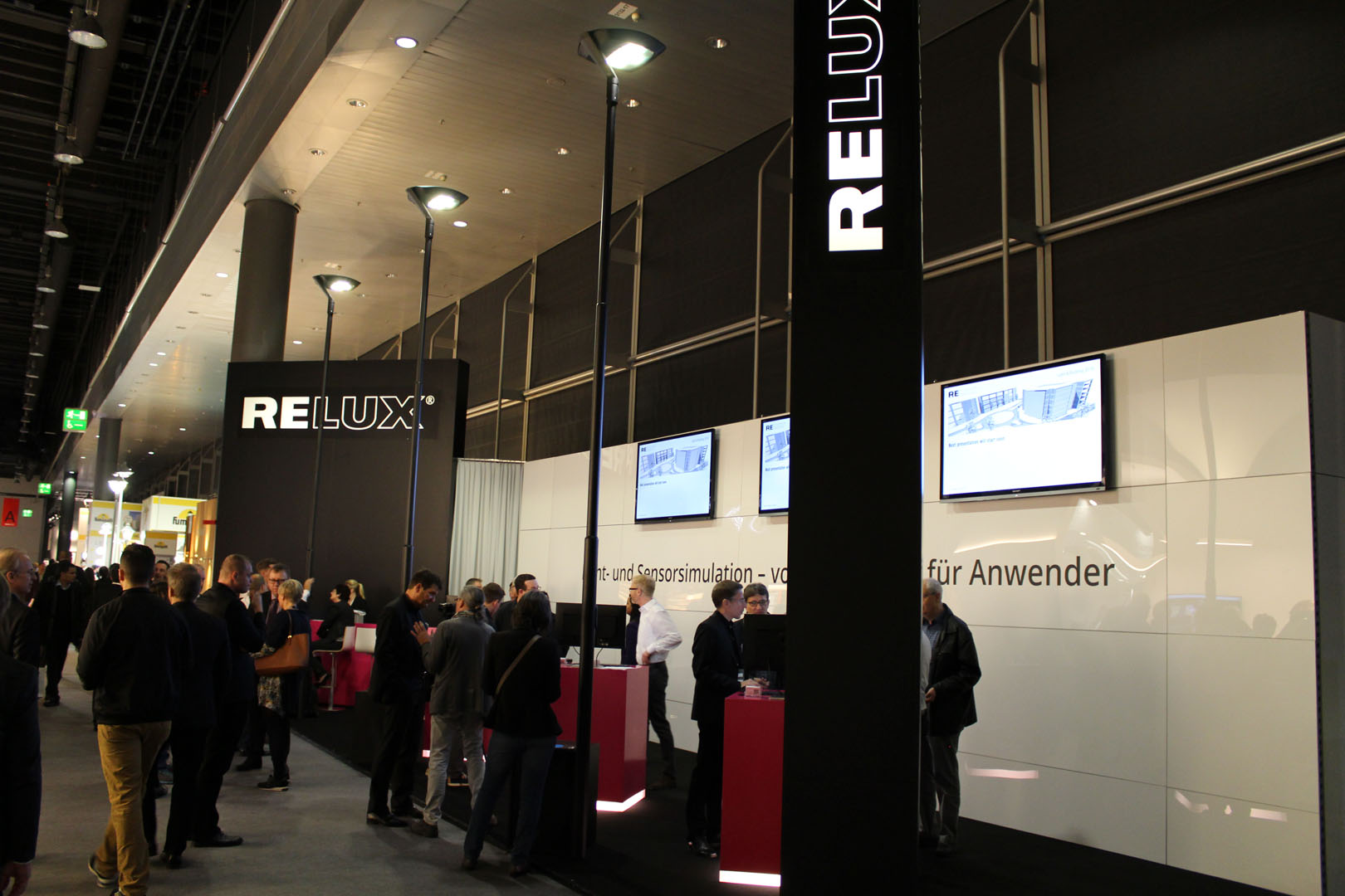 Light-Building-Messe-Frankfurt-2016-Relux