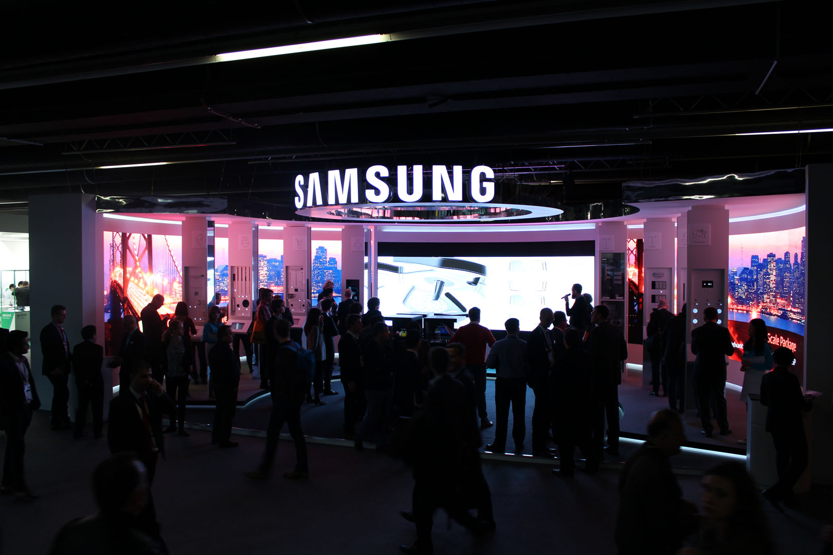 Light-Building-Messe-Frankfurt-2016-Samsung